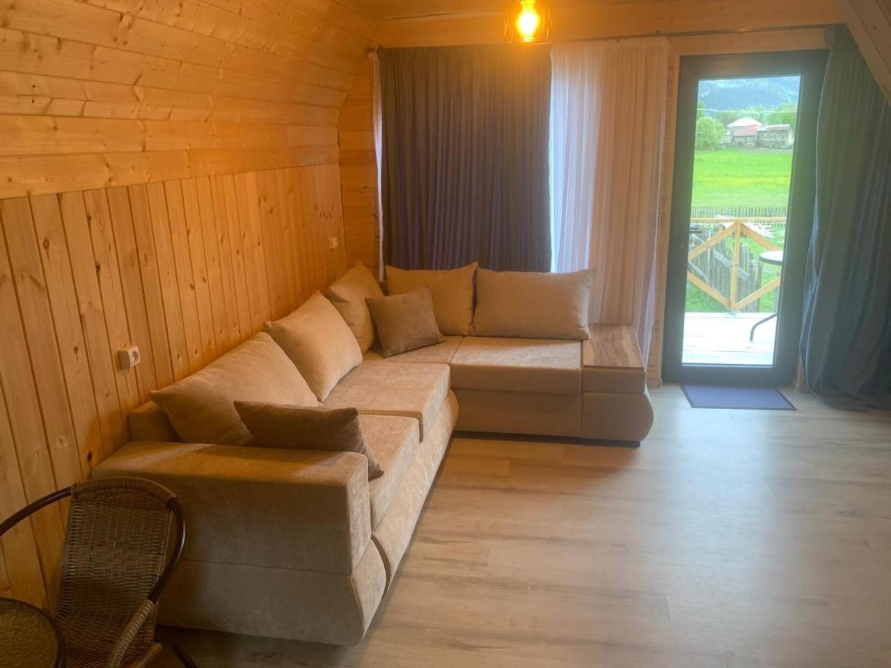 Guest House In Zhabeshi Lali Eksteriør billede